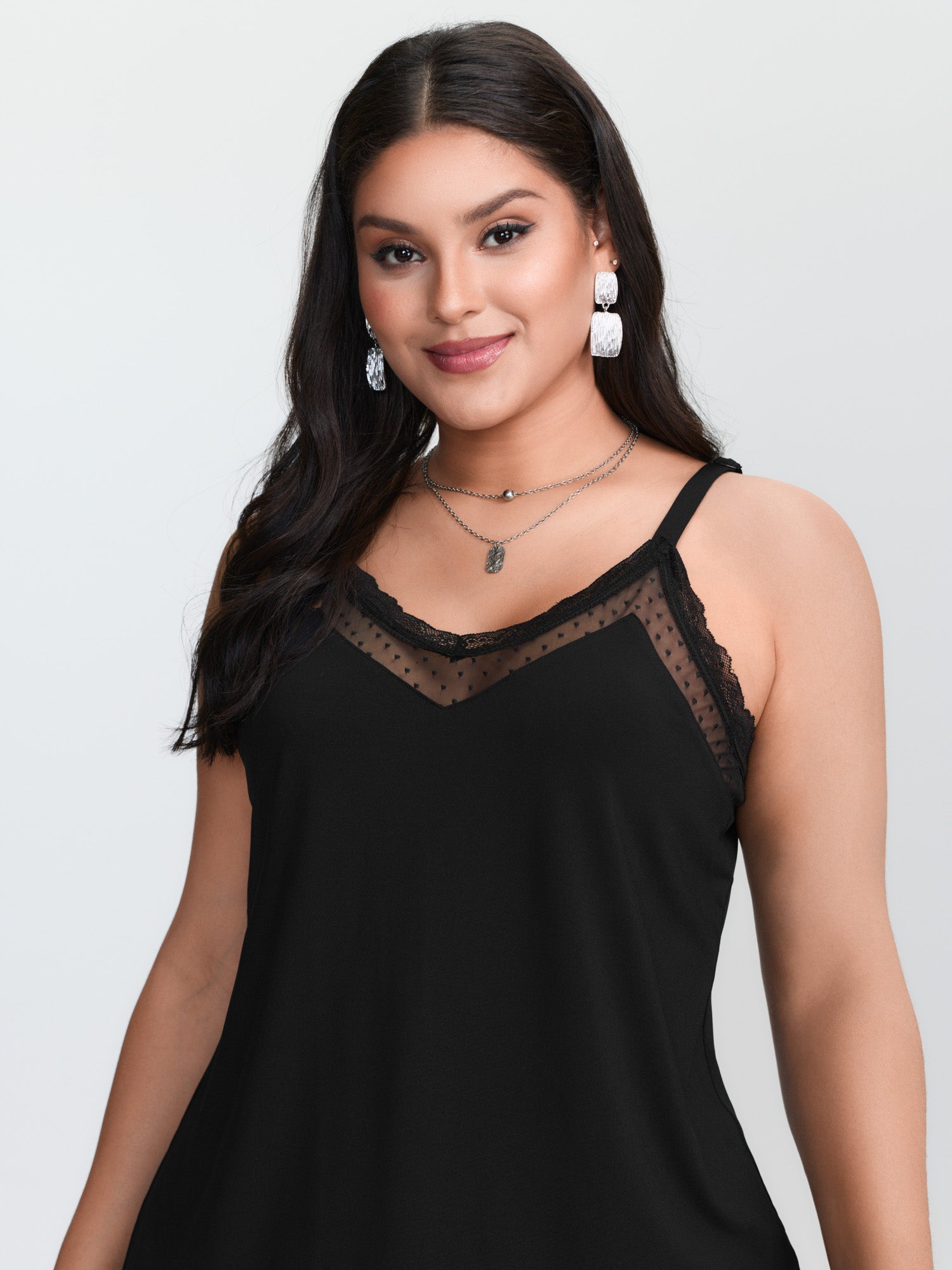 Plus‑size Black Knitted Camiso - đánh giá và giá Cami Top Lace